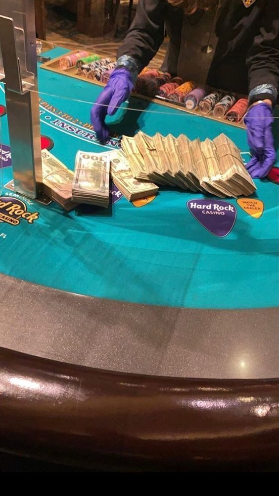 پاکستان کے Casino World کھلاڑیوں کے لیےجیک پاٹ گیم